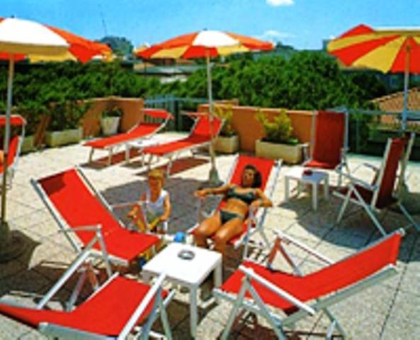 Hotel Peonia Rimini Exterior photo