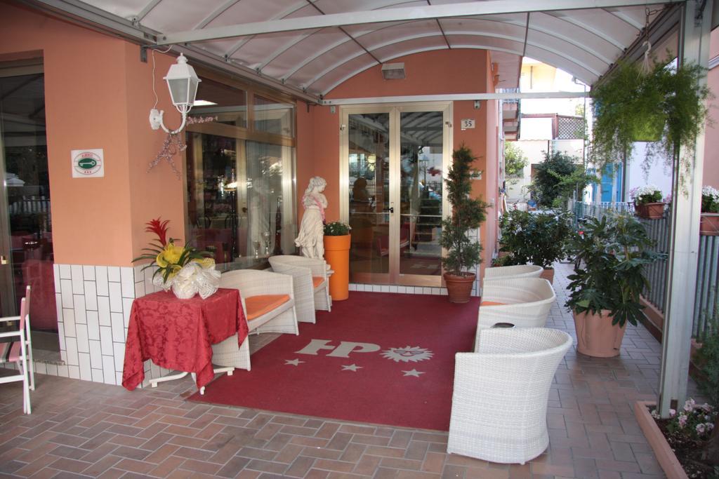 Hotel Peonia Rimini Exterior photo
